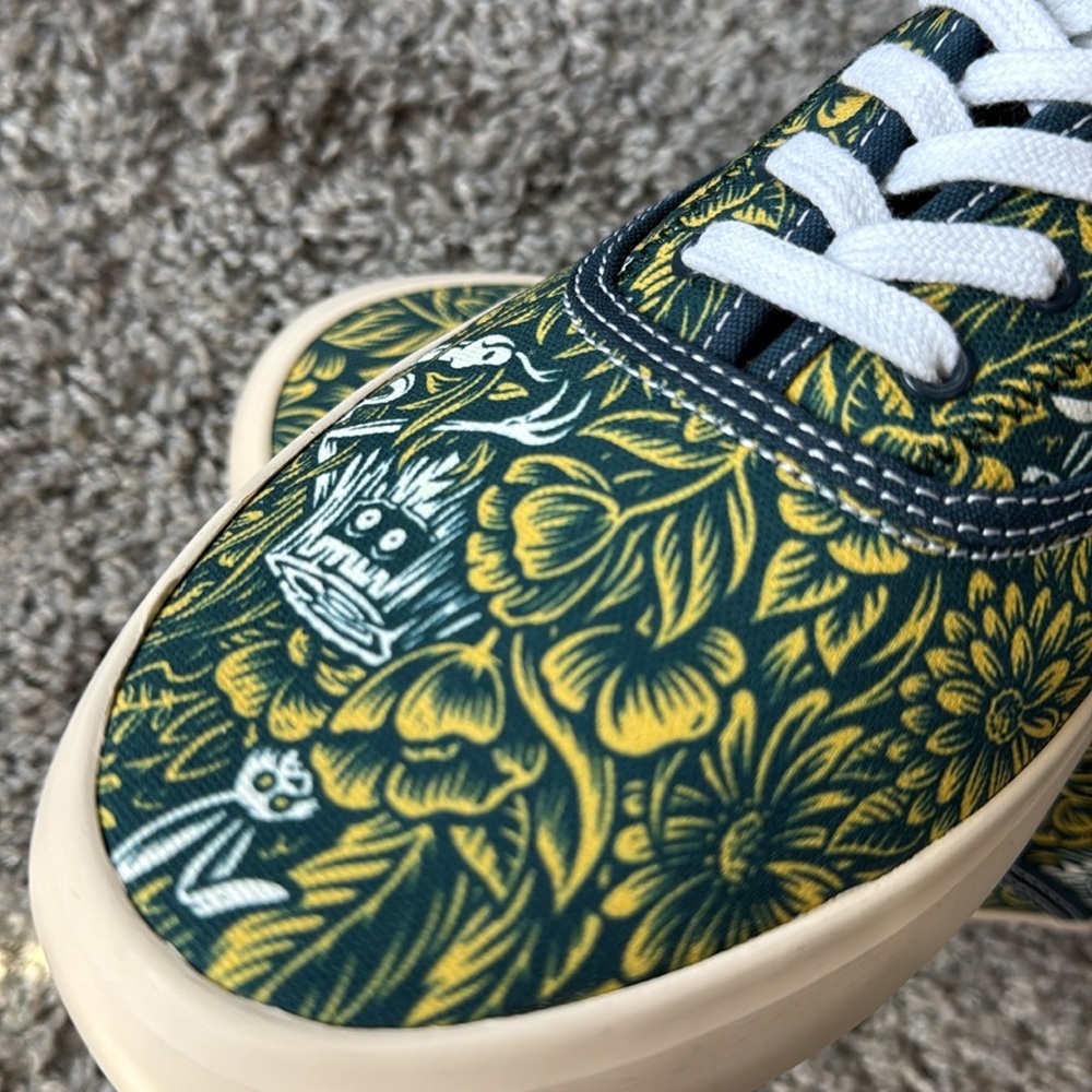 Element Passiph Floral Snake Rabbit trunk Patterned Sneakers with White Laces - Picture 10 of 11